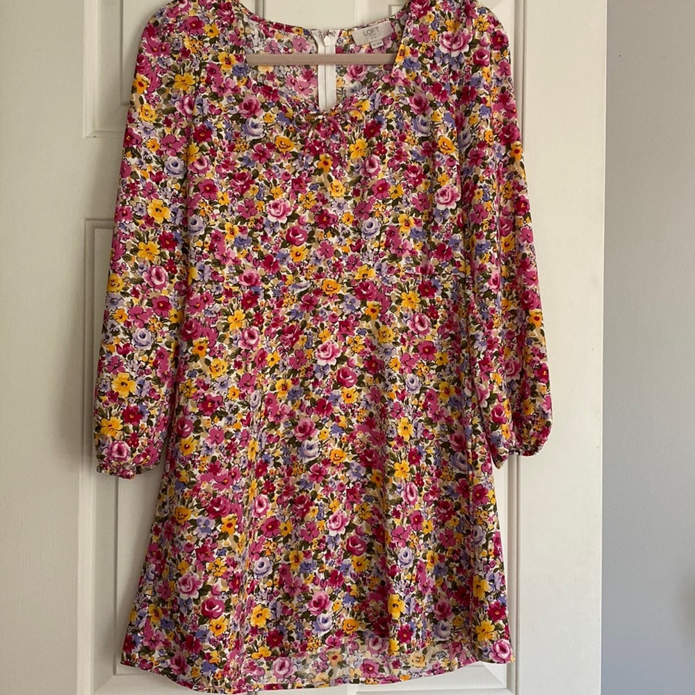 NWT Loft Floral Long Sleeve Dress Size 2 Petite